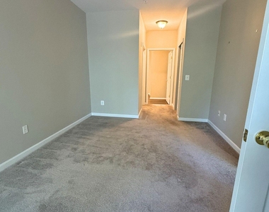23520 F D R Boulevard - Photo Thumbnail 19
