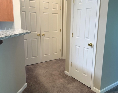 23520 F D R Boulevard - Photo Thumbnail 9