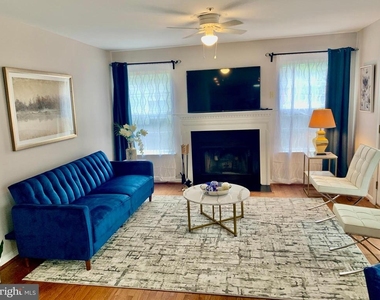 2104 Sayan - Photo Thumbnail 22