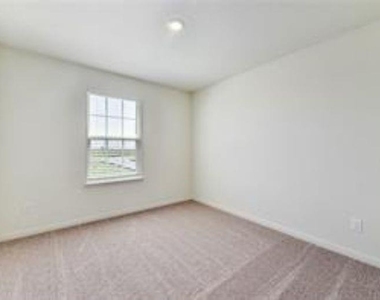 14101 Prospector Way - Photo Thumbnail 7