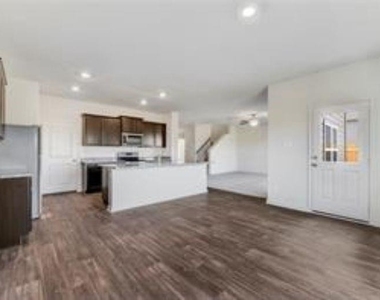 14101 Prospector Way - Photo Thumbnail 4