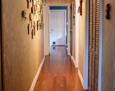 1911 Shadow Bend Dr - Photo Thumbnail 10