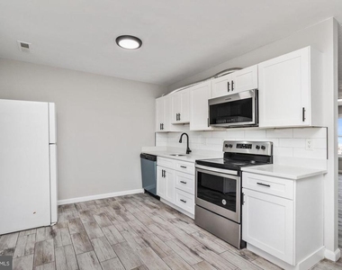 42 Holcumb Court - Photo Thumbnail 8