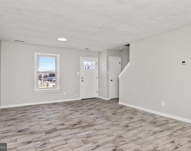 42 Holcumb Court - Photo Thumbnail 5
