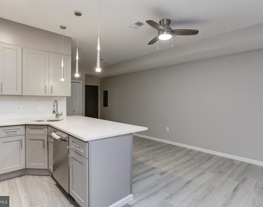 400 Highland Avenue - Photo Thumbnail 6