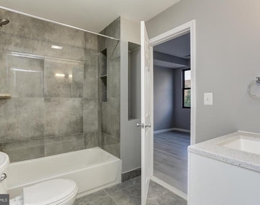 400 Highland Avenue - Photo Thumbnail 13