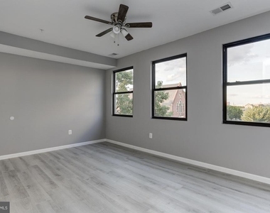 400 Highland Avenue - Photo Thumbnail 9
