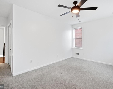 2302 2302 Mount Royal Terrace - Photo Thumbnail 15
