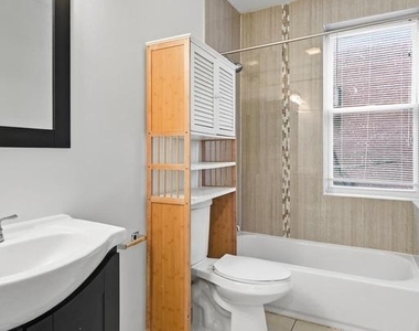 2302 2302 Mount Royal Terrace - Photo Thumbnail 30
