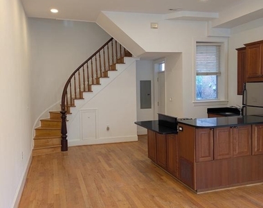 1421 Q Street Nw - Photo Thumbnail 6