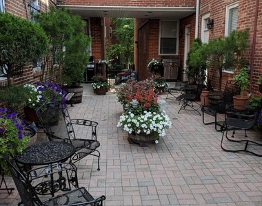 1421 Q Street Nw - Photo Thumbnail 1