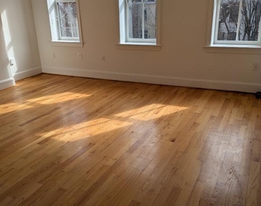 1421 Q Street Nw - Photo Thumbnail 9
