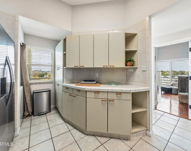 75 Comares Avenue - Photo Thumbnail 12