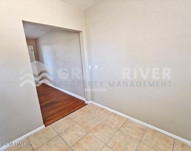 11620 Charlie Road - Photo Thumbnail 6