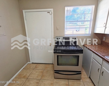 11620 Charlie Road - Photo Thumbnail 9
