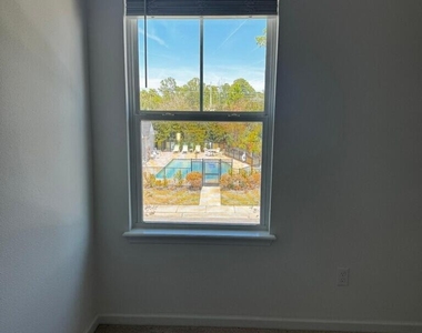 106 Ridge Lake Road - Photo Thumbnail 2