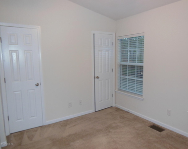 3504 Summerlin Lane N - Photo Thumbnail 17