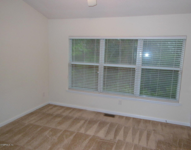 3504 Summerlin Lane N - Photo Thumbnail 12
