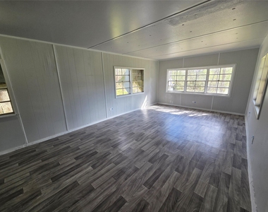 23675 E Heritage Oaks Drive - Photo Thumbnail 1