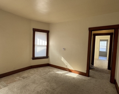1428 Arlington Street - Photo Thumbnail 3