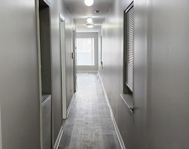642 W 123rd Street - Photo Thumbnail 6
