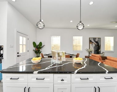 8533 Amadwe Street - Photo Thumbnail 12