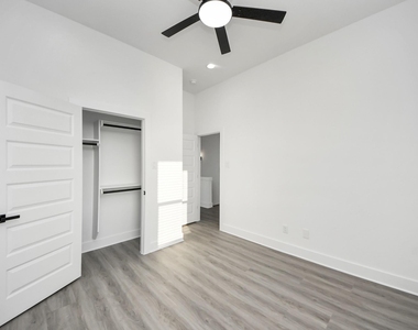8533 Amadwe Street - Photo Thumbnail 26