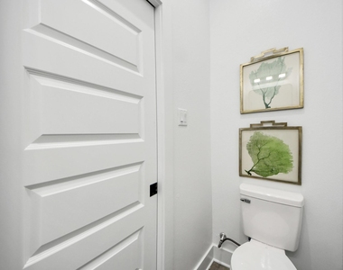 8533 Amadwe Street - Photo Thumbnail 16