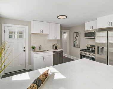 1525 Burr Oak Road - Photo Thumbnail 4