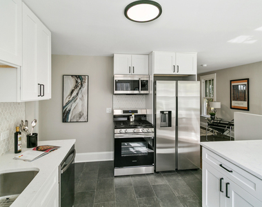 1525 Burr Oak Road - Photo Thumbnail 3