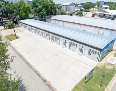 2612 Castle Street - Photo Thumbnail 10