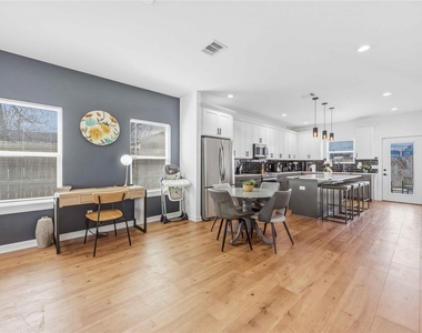 6130 Conley Street - Photo Thumbnail 7