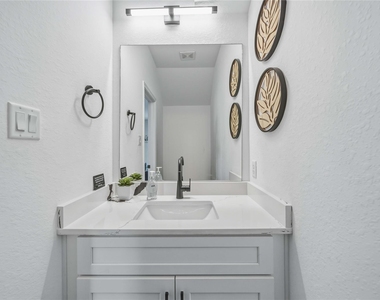 6130 Conley Street - Photo Thumbnail 14