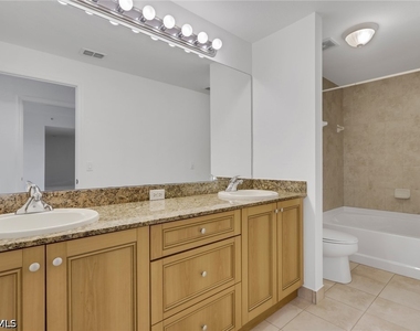 20261 Estero Gardens Circle - Photo Thumbnail 17