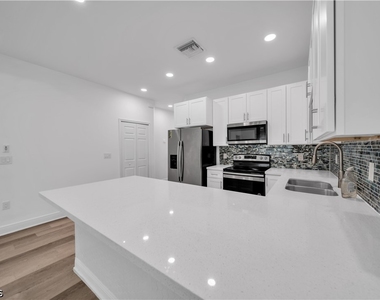 17366 Ithaca Drive - Photo Thumbnail 22