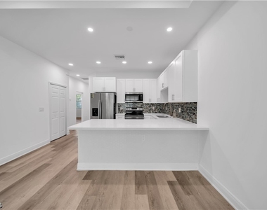 17366 Ithaca Drive - Photo Thumbnail 21