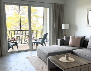 18451 Copperhead Court N - Photo Thumbnail 4