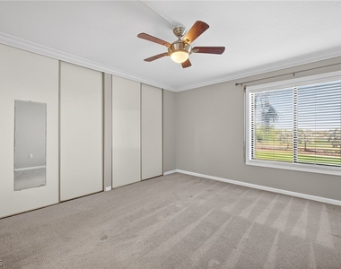 7430 Lake Breeze Drive - Photo Thumbnail 9