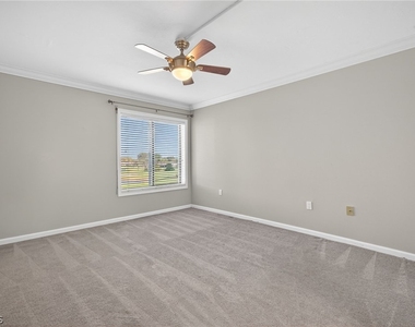 7430 Lake Breeze Drive - Photo Thumbnail 6