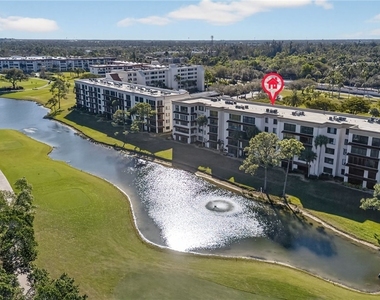 7430 Lake Breeze Drive - Photo Thumbnail 21