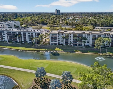 7430 Lake Breeze Drive - Photo Thumbnail 22