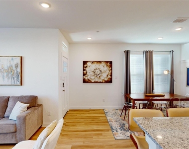 2942 Elle Drive - Photo Thumbnail 14