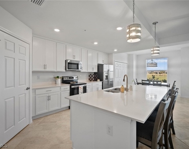 15980 Grassland Lane - Photo Thumbnail 1