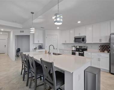 15980 Grassland Lane - Photo Thumbnail 11
