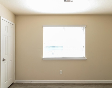 12338 Roy Mix Bohn Lane - Photo Thumbnail 10