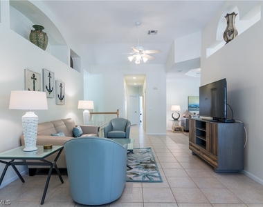 7720 Gardner Drive - Photo Thumbnail 3