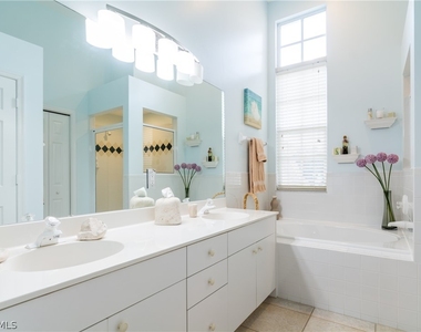 7720 Gardner Drive - Photo Thumbnail 6
