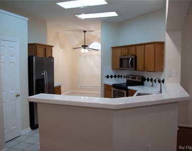 4918 Pinder Lane - Photo Thumbnail 34