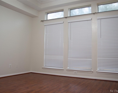 4918 Pinder Lane - Photo Thumbnail 15