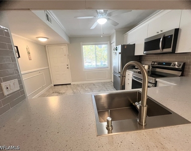 3011 Sandpiper Bay Circle - Photo Thumbnail 13